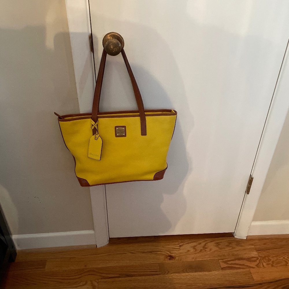 Dooney & Bourke bag